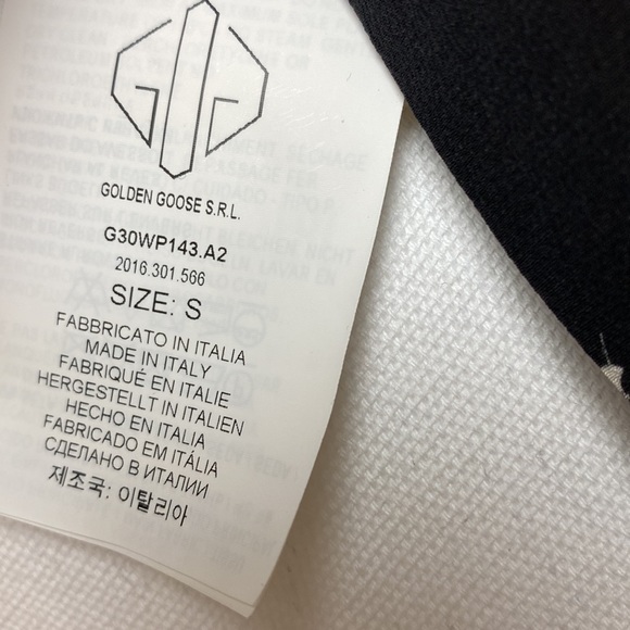 Golden Goose 100%silk sleeveless blouse in size S - Picture 9 of 10